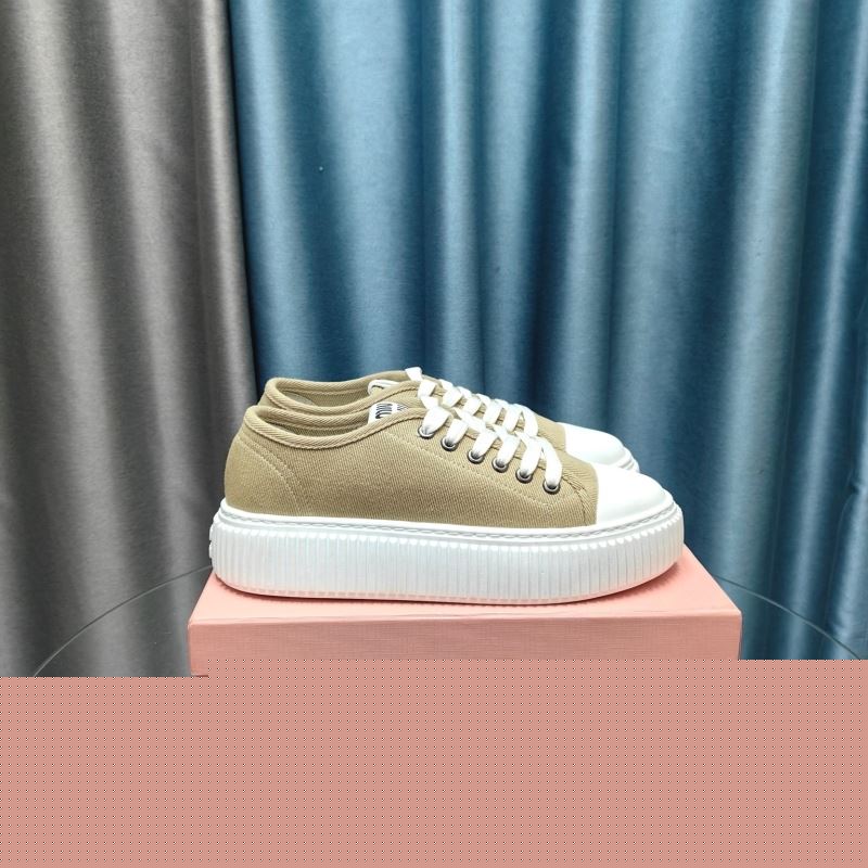 Miu Miu Casual Shoes